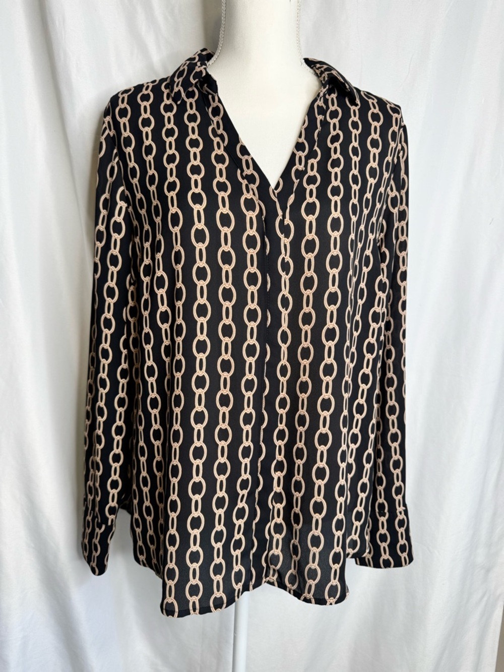 Worthington Chain Print High Low Blouse Large Black Gold Button Front - Picture 2 of 12